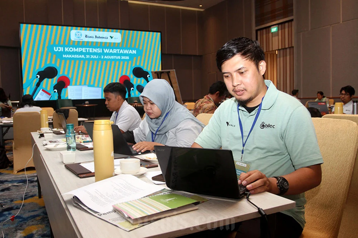 Penutupan UKW Sulawesi Selatan 2025: Meneguhkan Profesionalisme Jurnalisme Regional
